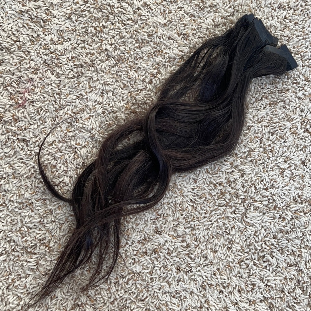 Invisitab hair extensions 22” dark brown